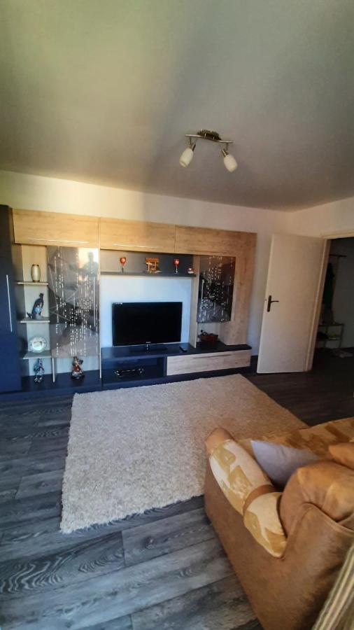 Apartament Apartament Victory Orszowa Zewnętrze zdjęcie