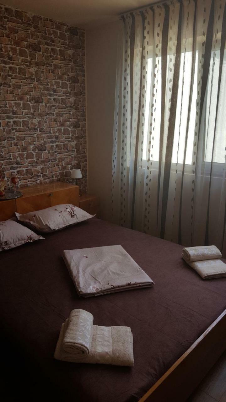 Apartament Apartament Victory Orszowa Zewnętrze zdjęcie