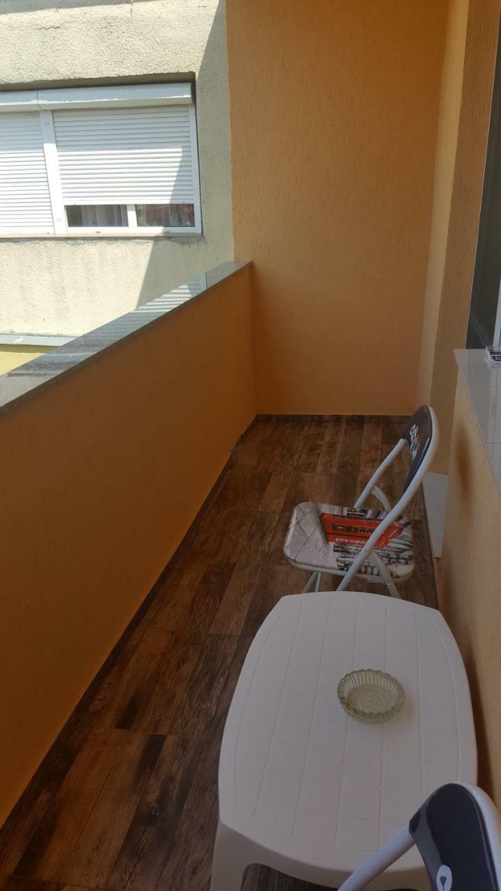 Apartament Apartament Victory Orszowa Zewnętrze zdjęcie