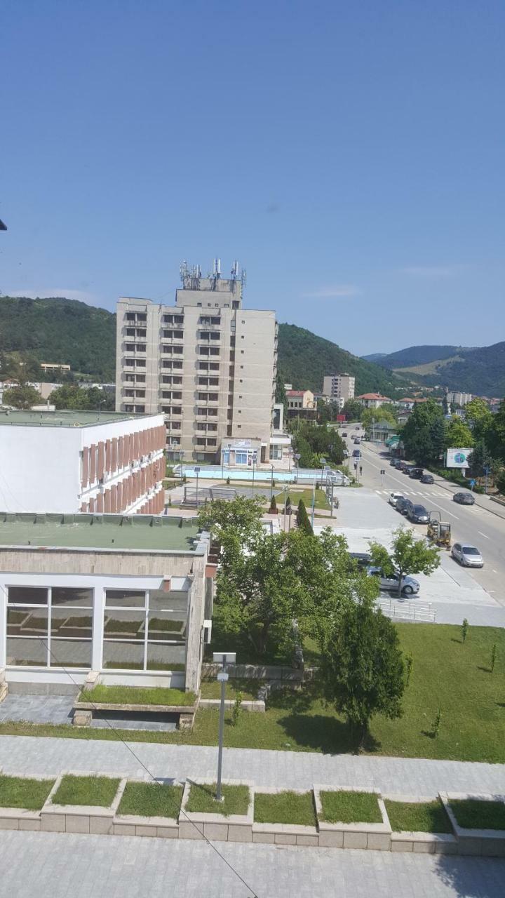 Apartament Apartament Victory Orszowa Zewnętrze zdjęcie