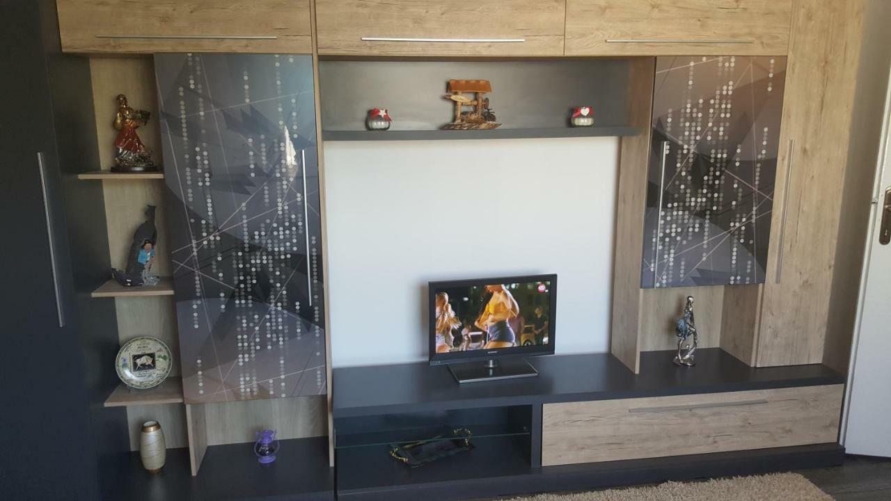Apartament Apartament Victory Orszowa Zewnętrze zdjęcie